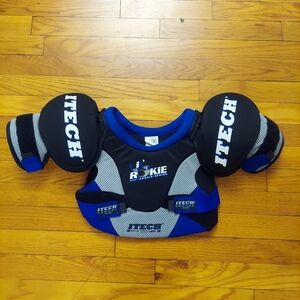 Itech Lil Rookie Hockey Shoulder Pads, Black and Blue, Youth / Large